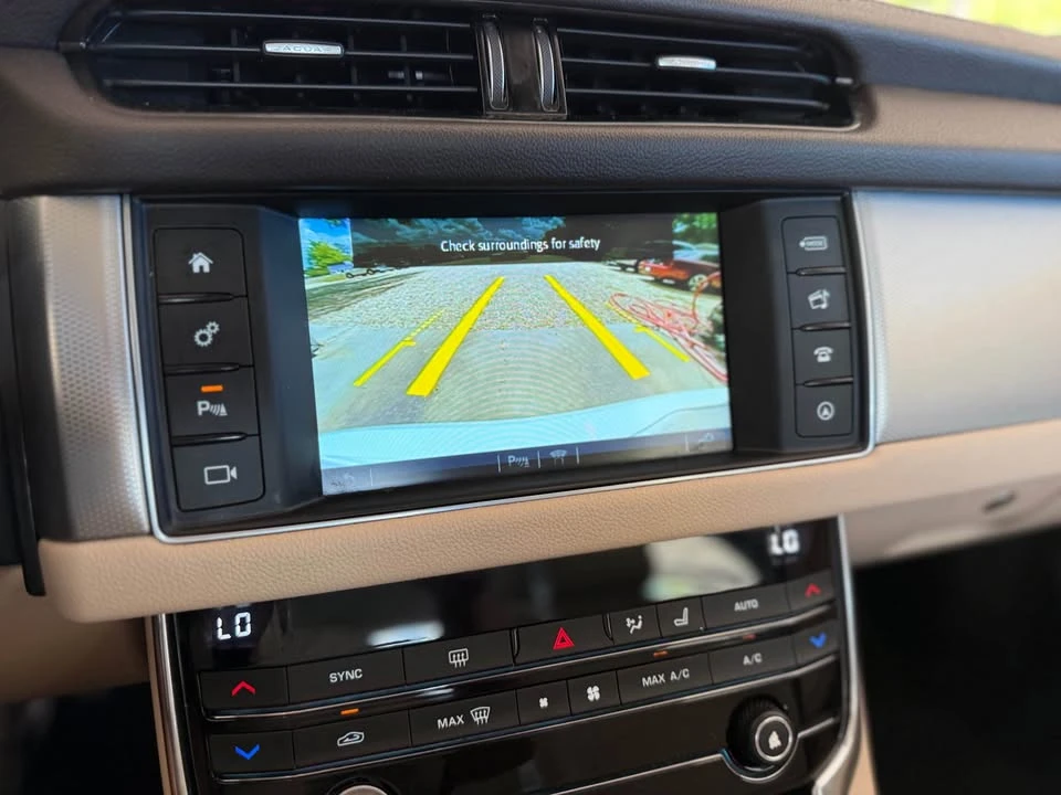 2016 Jaguar X260 XF - Image 18 of 20