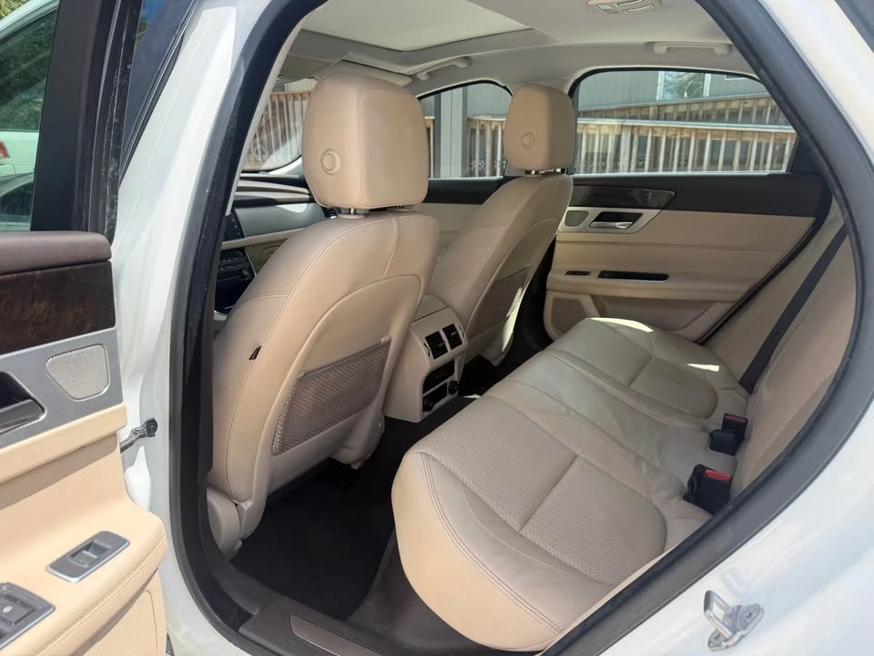 2016 Jaguar X260 XF - Image 12 of 20