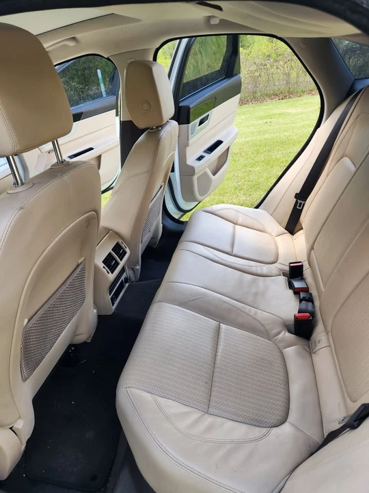 2016 Jaguar X260 XF - Image 11 of 12