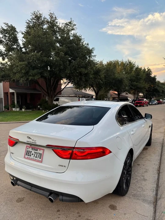 2016 Jaguar X260 XF - Image 5 of 16