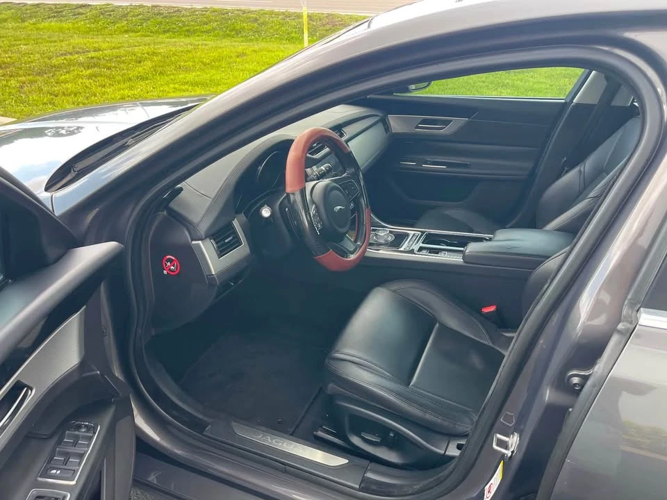 2016 Jaguar X260 XF - Image 11 of 15