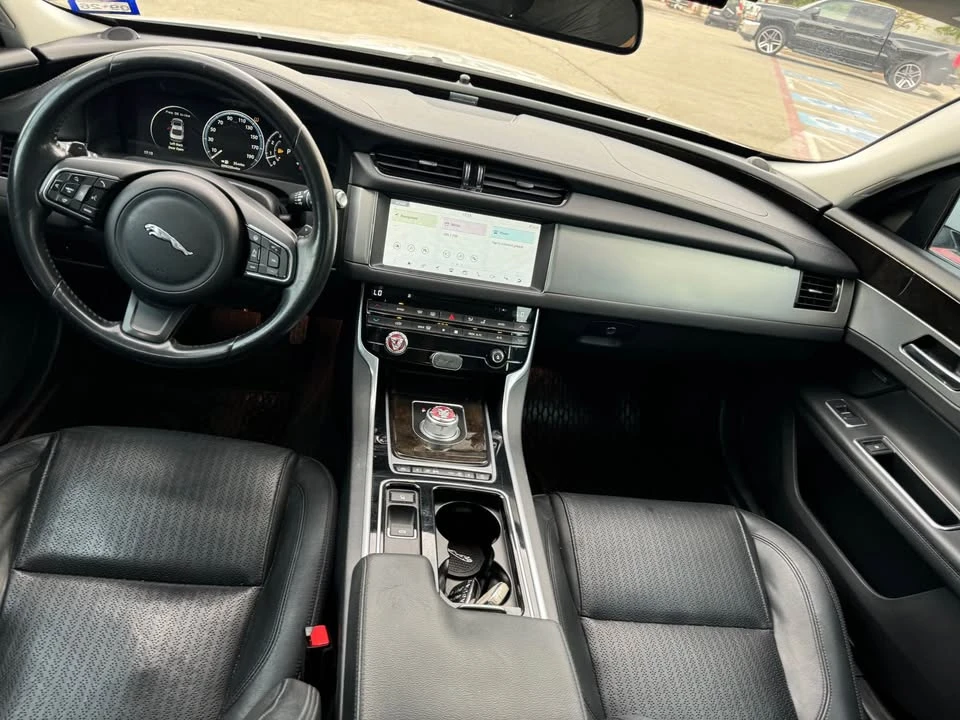 2016 Jaguar X260 XF - Image 2 of 13