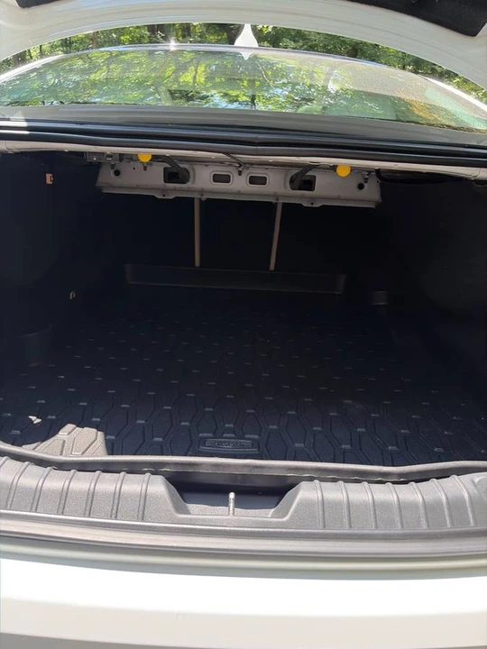2027 Jaguar X260 XF - Image 11 of 18