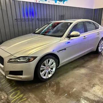 2016 Jaguar XF Premium AWD