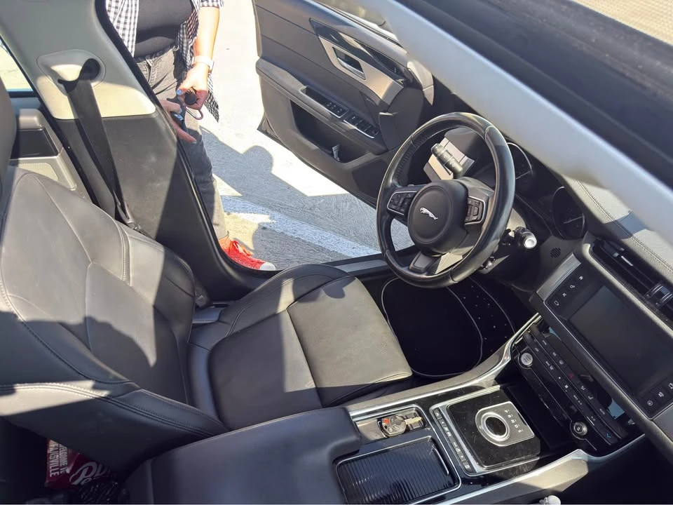 2016 Jaguar X260 XF - Image 6 of 6