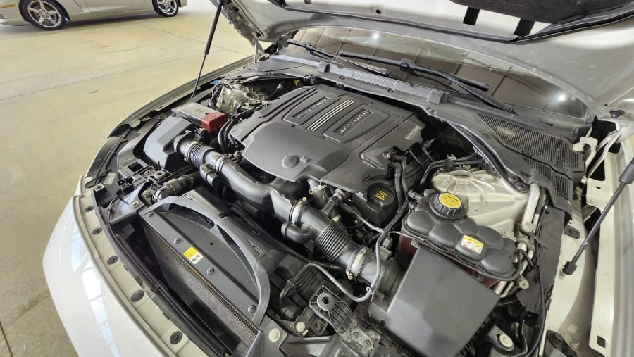 2016 Jaguar X260 XF - Image 8 of 8