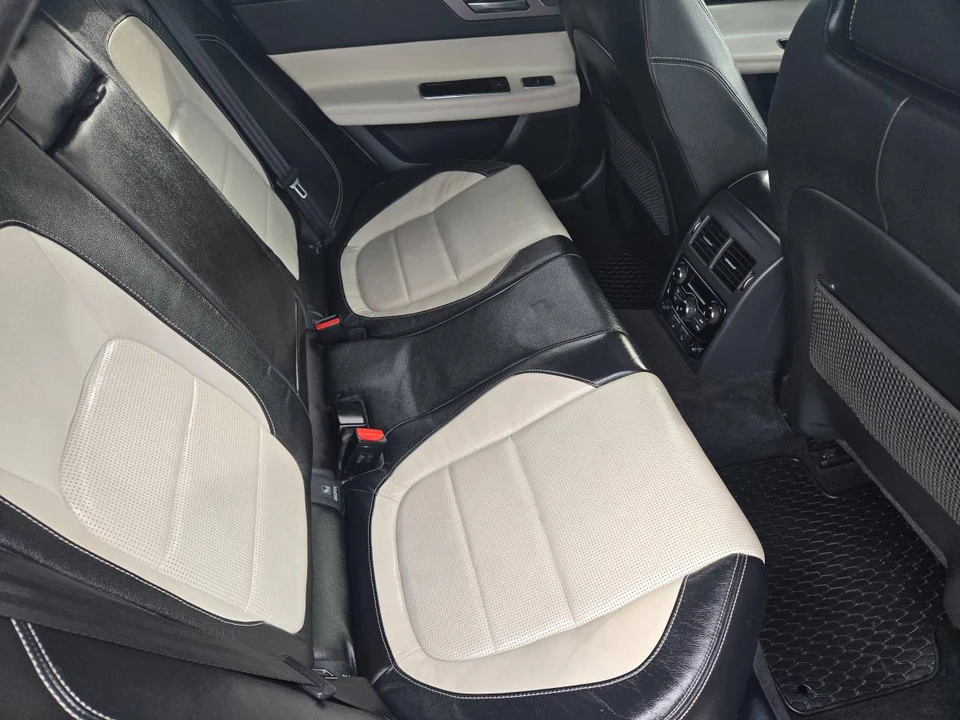 2016 Jaguar X260 XF - Image 11 of 13