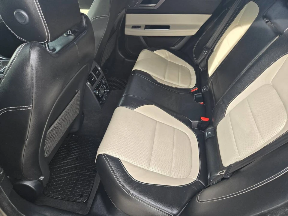 2016 Jaguar X260 XF - Image 10 of 13