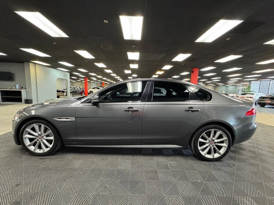 2016 Jaguar X260 XF - Image 8 of 12