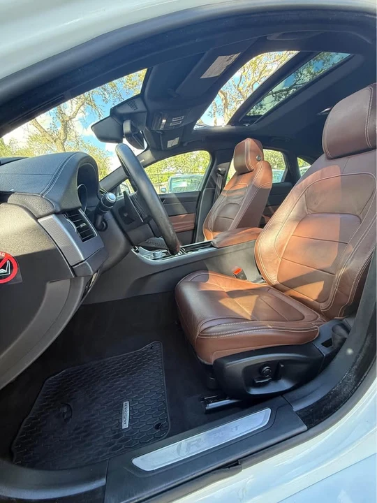 2016 Jaguar X260 XF - Image 9 of 10