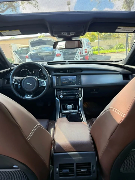 2016 Jaguar X260 XF - Image 7 of 10