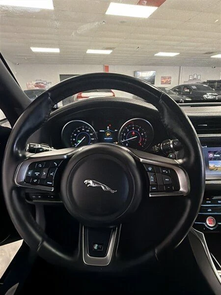 2016 Jaguar X260 XF - Image 15 of 20