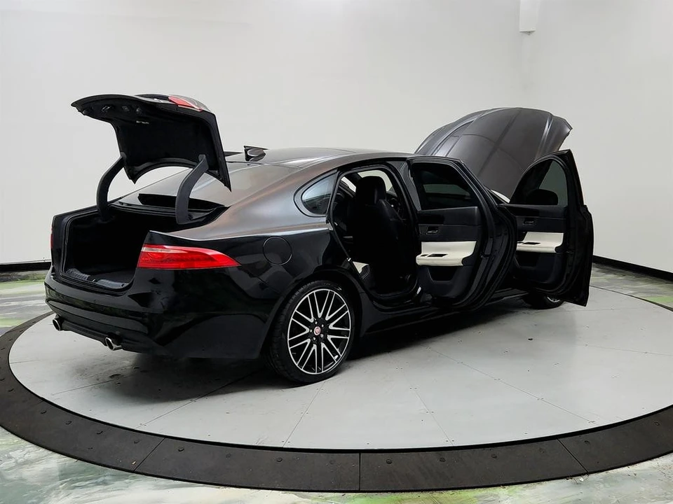 2016 Jaguar X260 XF - Image 11 of 21