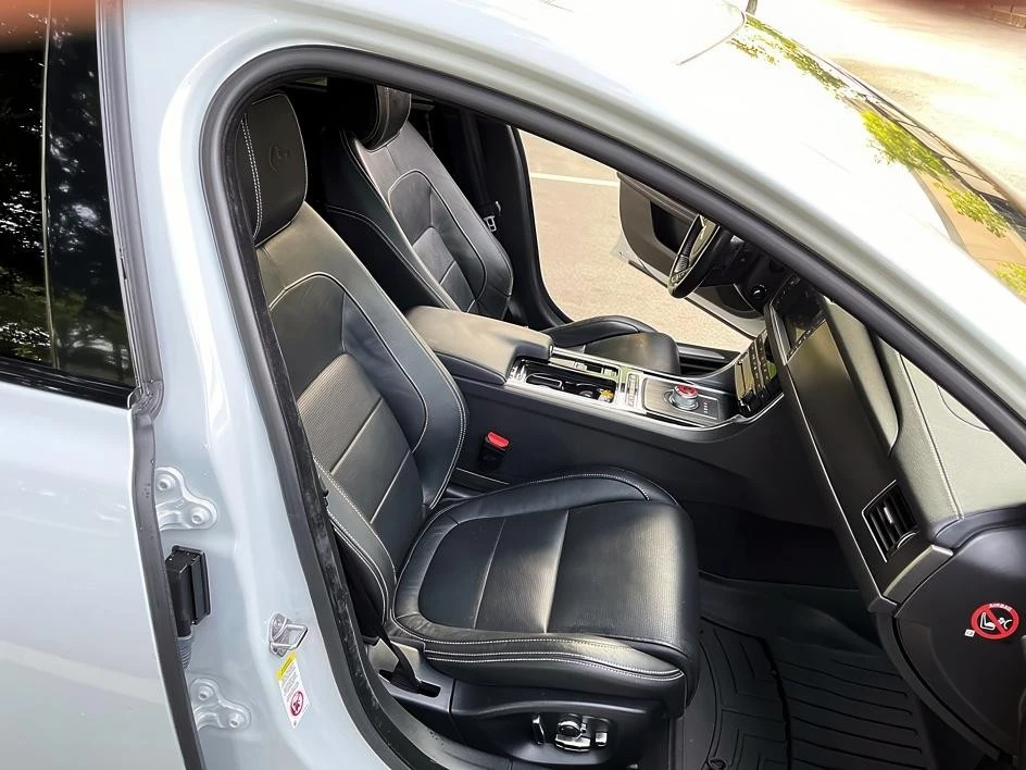 2016 Jaguar X260 XF - Image 11 of 19