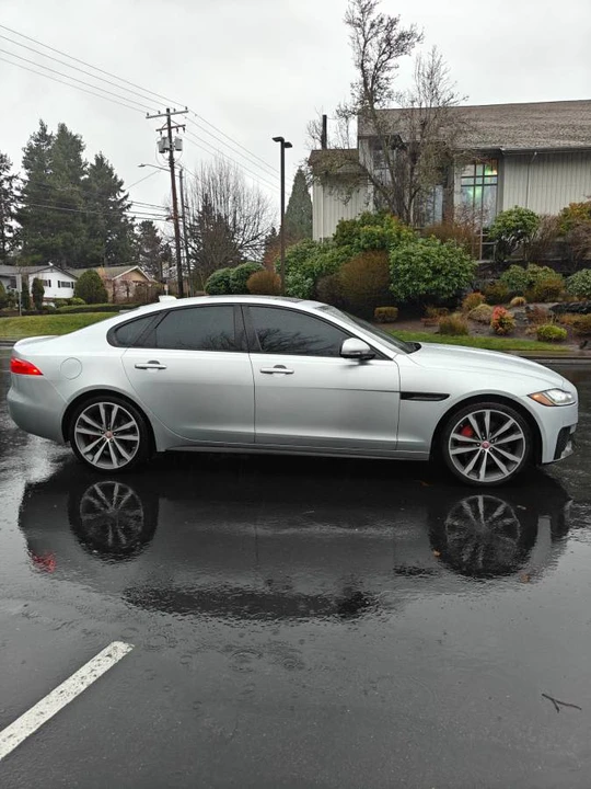 2016 Jaguar X260 XF - Image 5 of 16