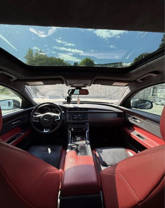 2016 Jaguar X260 XF - Image 15 of 17