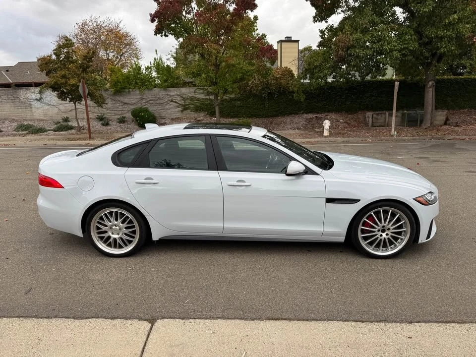 2016 Jaguar X260 XF - Image 5 of 12