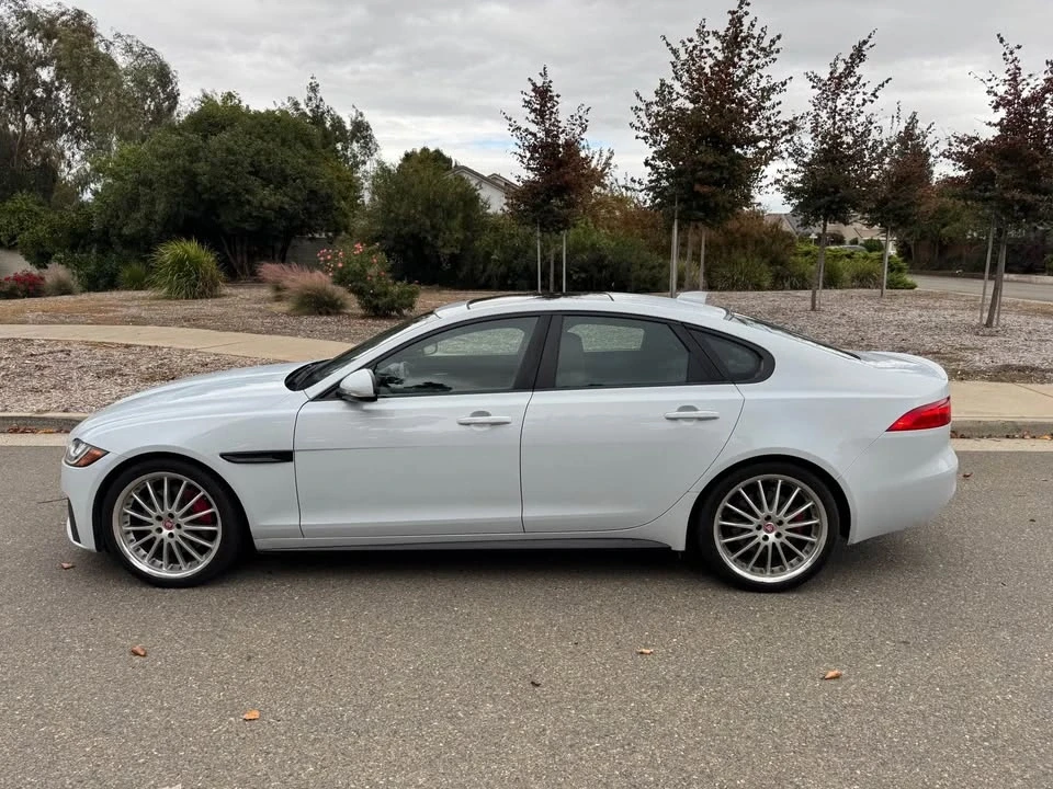 2016 Jaguar X260 XF - Image 2 of 12