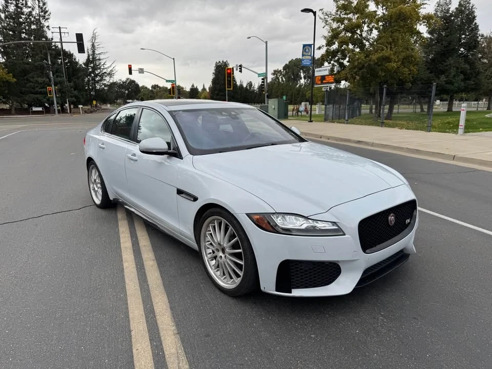 2016 Jaguar X260 XF - Image 9 of 16