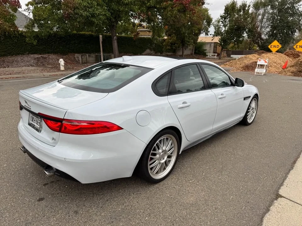 2016 Jaguar X260 XF - Image 4 of 12