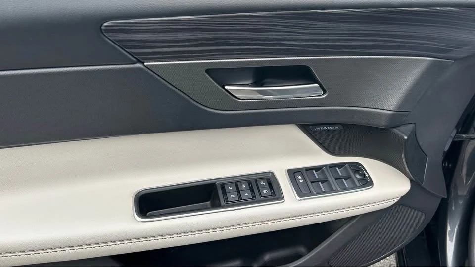 2016 Jaguar X260 XF - Image 6 of 16