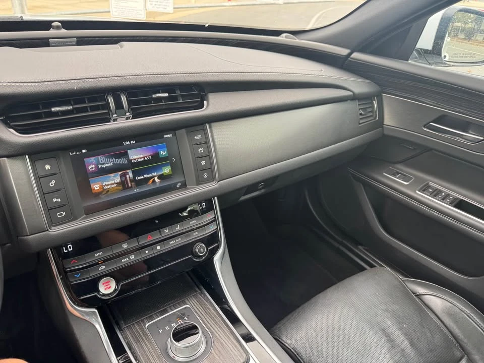 2016 Jaguar X260 XF - Image 16 of 16