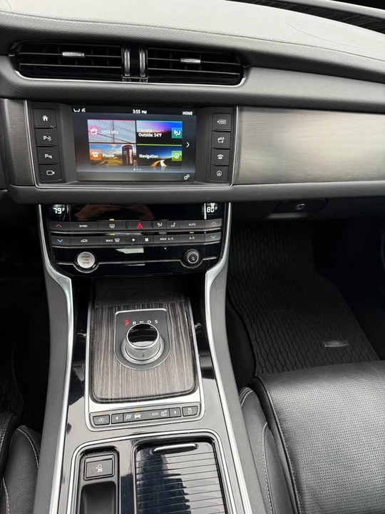 2016 Jaguar X260 XF - Image 17 of 20
