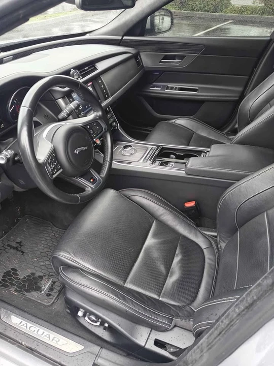 2016 Jaguar X260 XF - Image 8 of 13