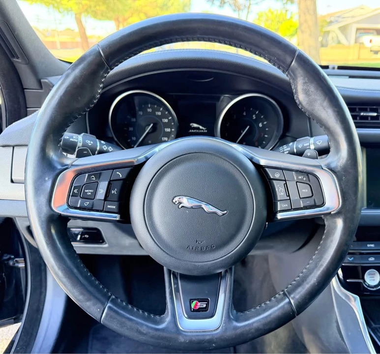 2016 Jaguar X260 XF - Image 10 of 19
