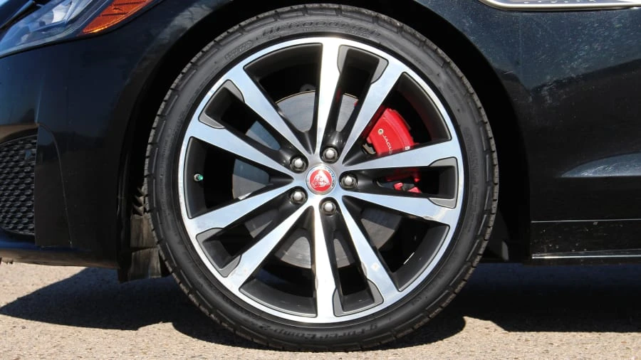 2016 Jaguar X260 XF - Image 16 of 29
