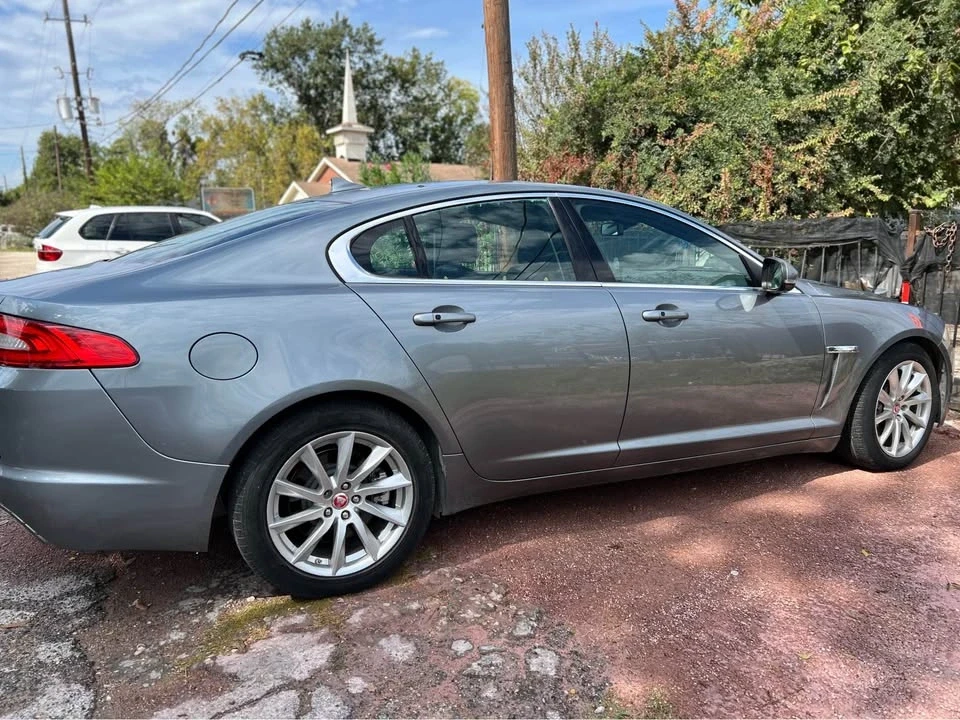 2016 Jaguar X260 XF - Image 2 of 8