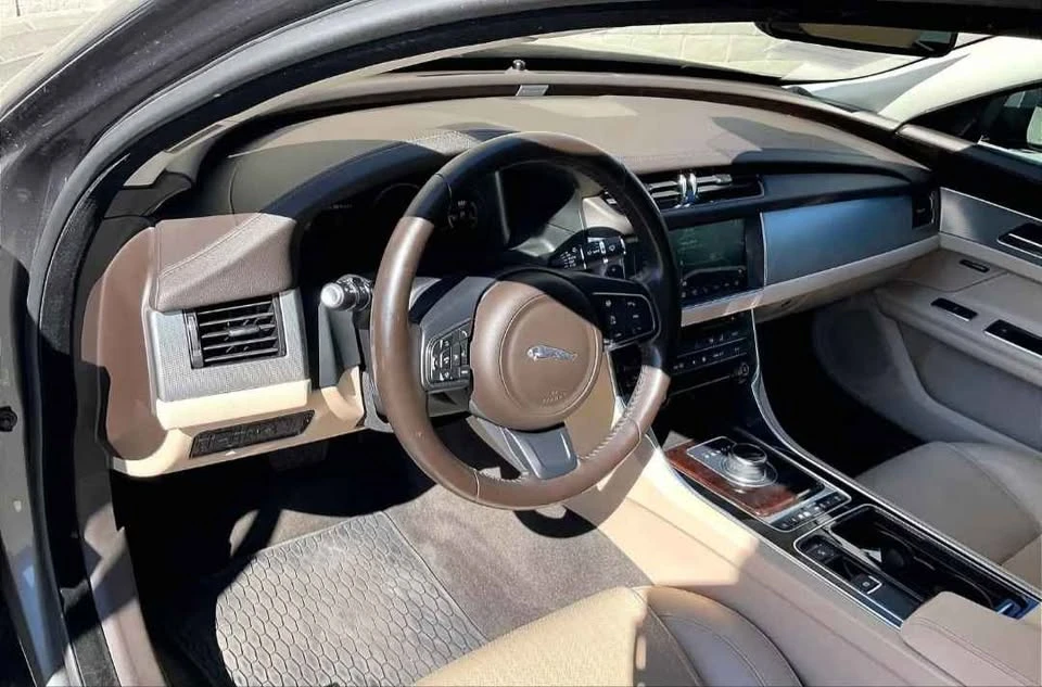 2016 Jaguar X260 XF - Image 8 of 10