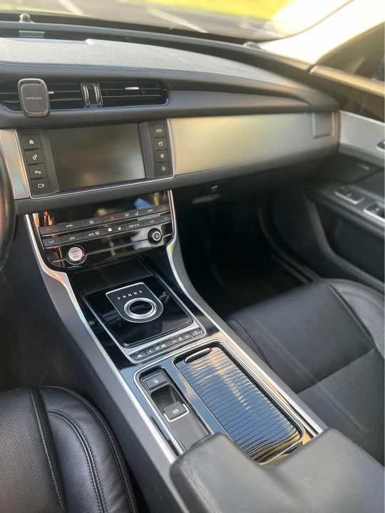2016 Jaguar X260 XF - Image 6 of 11