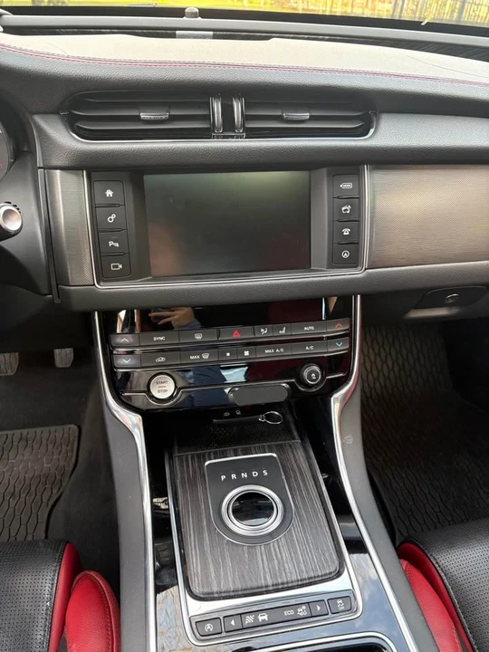2016 Jaguar X260 XF - Image 5 of 9