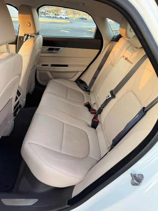 2016 Jaguar X260 XF - Image 10 of 10