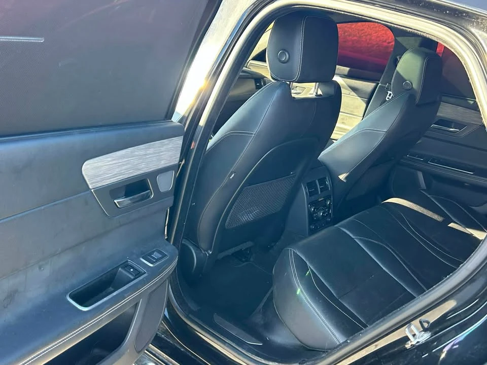2016 Jaguar X260 XF - Image 8 of 12