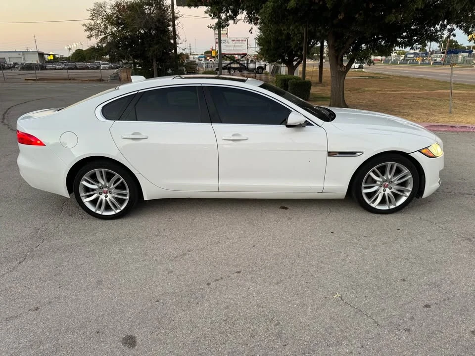 2016 Jaguar X260 XF - Image 7 of 12