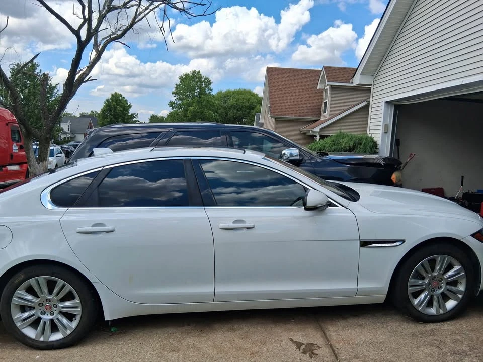 2016 Jaguar X260 XF - Image 2 of 8