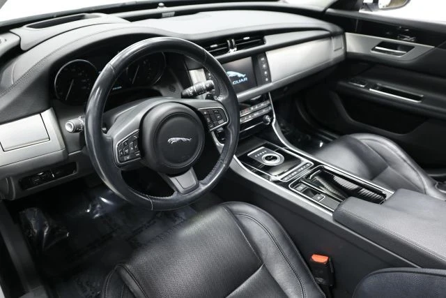 2016 Jaguar X260 XF - Image 2 of 12