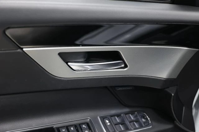 2016 Jaguar X260 XF - Image 12 of 12
