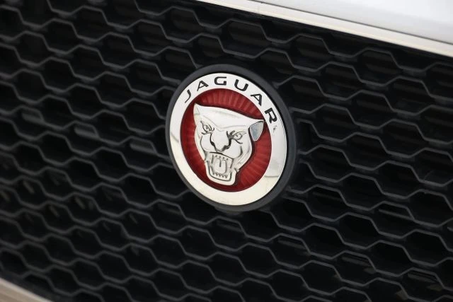 2016 Jaguar X260 XF - Image 5 of 12