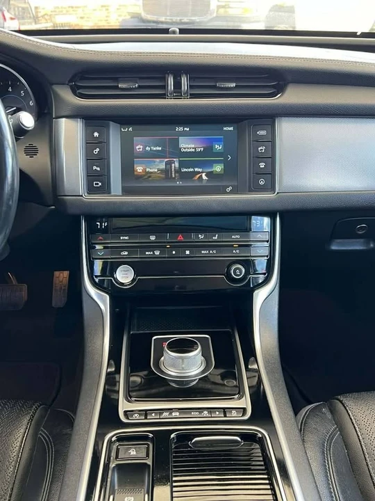 2016 Jaguar X260 XF - Image 15 of 20