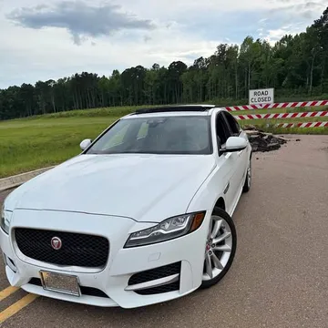 2016 Jaguar XF 3.5t R-Sport Sedan 4D