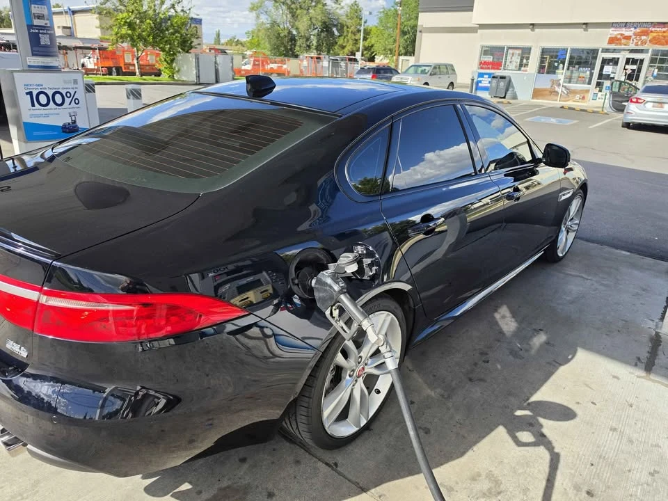 2016 Jaguar X260 XF - Image 7 of 9