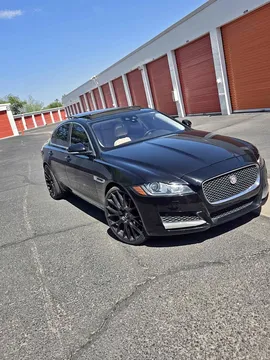 2016 Jaguar XF XF 35t Premium Sedan 4D