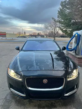 2016 Jaguar XF XF 35t Prestige Sedan 4D
