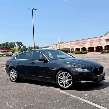 2016 Jaguar XF 35t Prestige Sedan