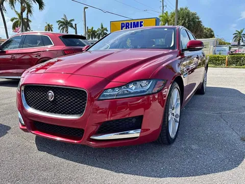 2016 Jaguar XF XF 35t Prestige Sedan 4D