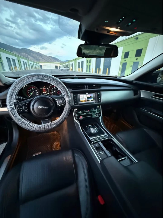 2016 Jaguar X260 XF - Image 14 of 19