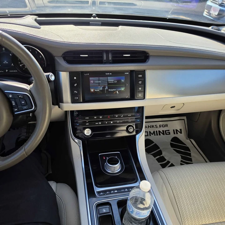 2016 Jaguar X260 XF - Image 11 of 20